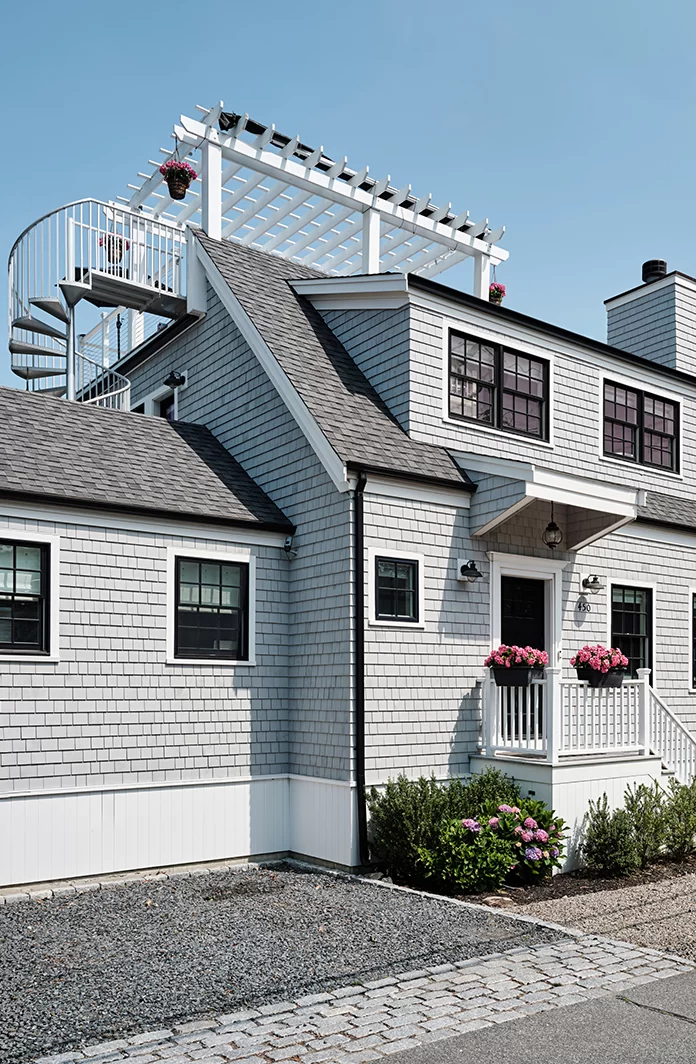 kraus-architect-cape-cod-deck-house-front-view Krauss Architecture Cape Cod Deck Design